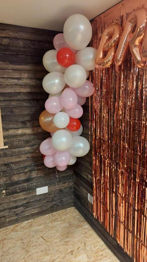 런던데리 Nesswood Luxury Glamping 빌라 외부 사진